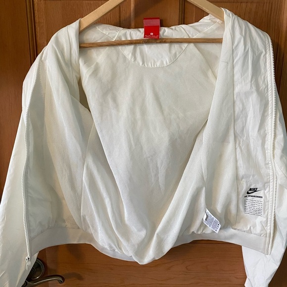 Nike XS 0-2 Women's Sportswear Original Windrunner Jacket Sail White EUC - Picture 4 of 12